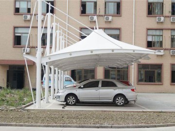 膜結(jié)構(gòu)汽車棚