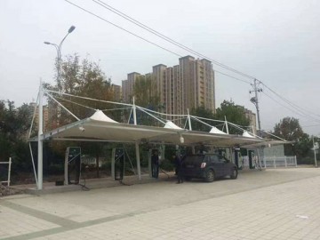 充電樁車棚